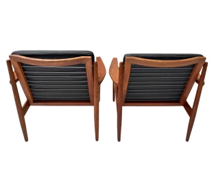 Two Mid-Century Modern Lounge Chairs by Arne Vodder for Glostrup, 1950s